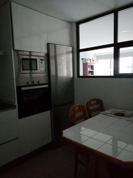 Ferienwohnung Piso Impecable 140M En El Centro De Vigo Exterior foto
